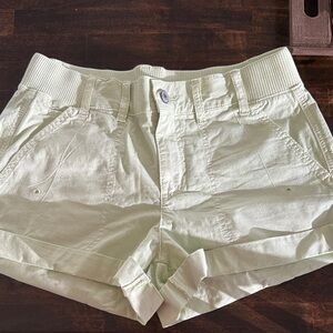 American Eagle Outfitters Light Cream Cargo Shorts